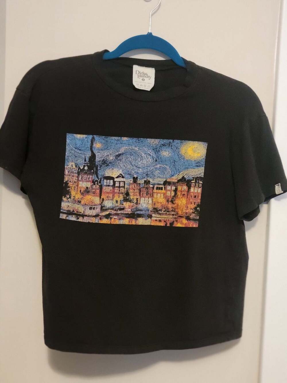 Black Short Sleeve T-Shirt with Van Gogh Starry Night City Print Size S
